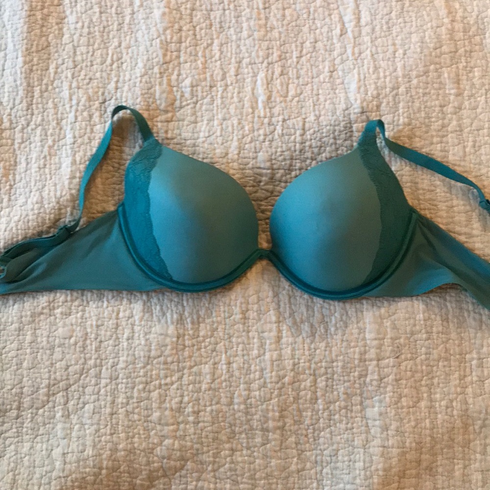 Turquoise Maidenform Push Up Bra
